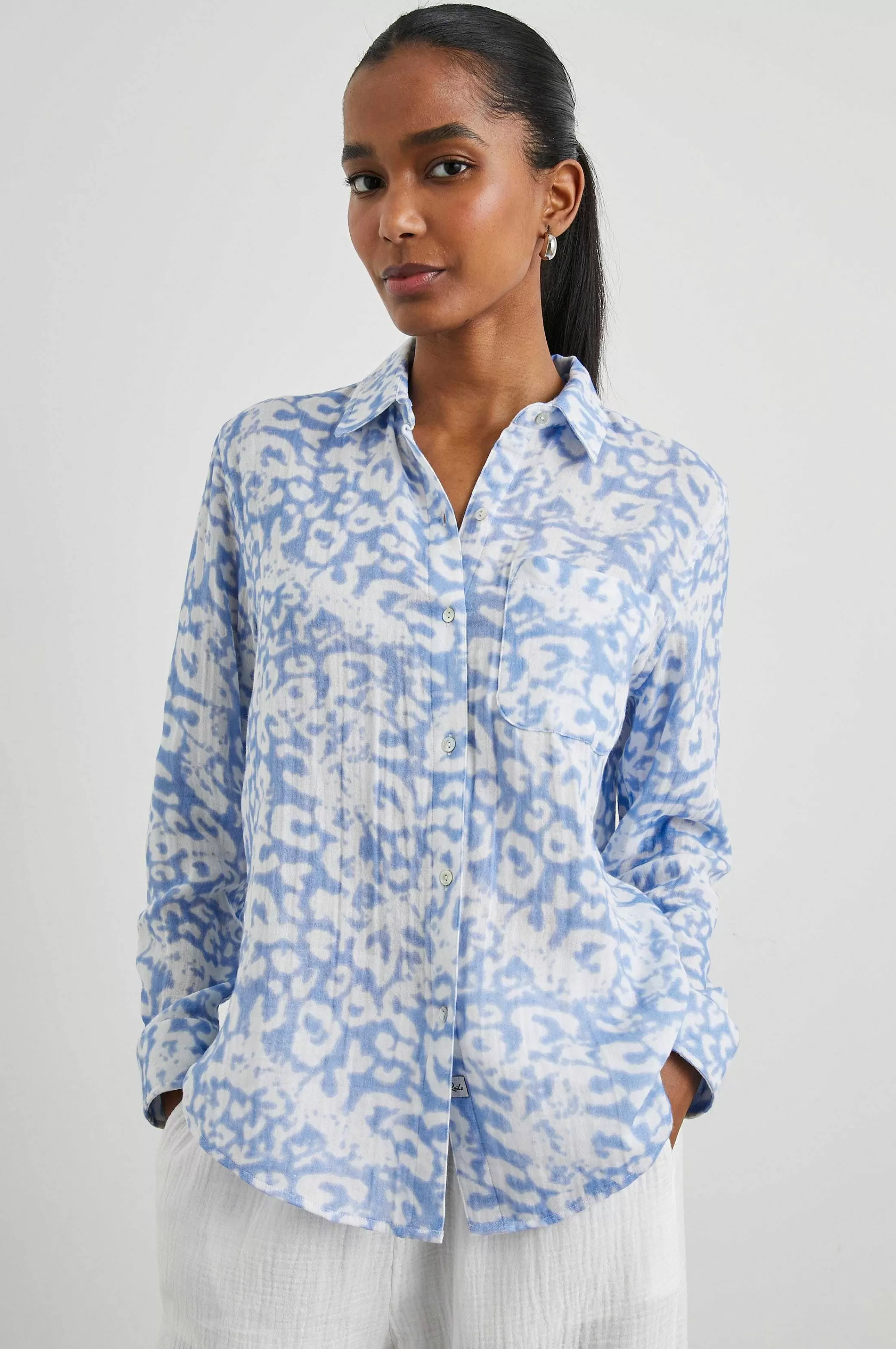 Bovenkanten-Rails Ellis Shirt - Blauwe Verspreide Cheetah