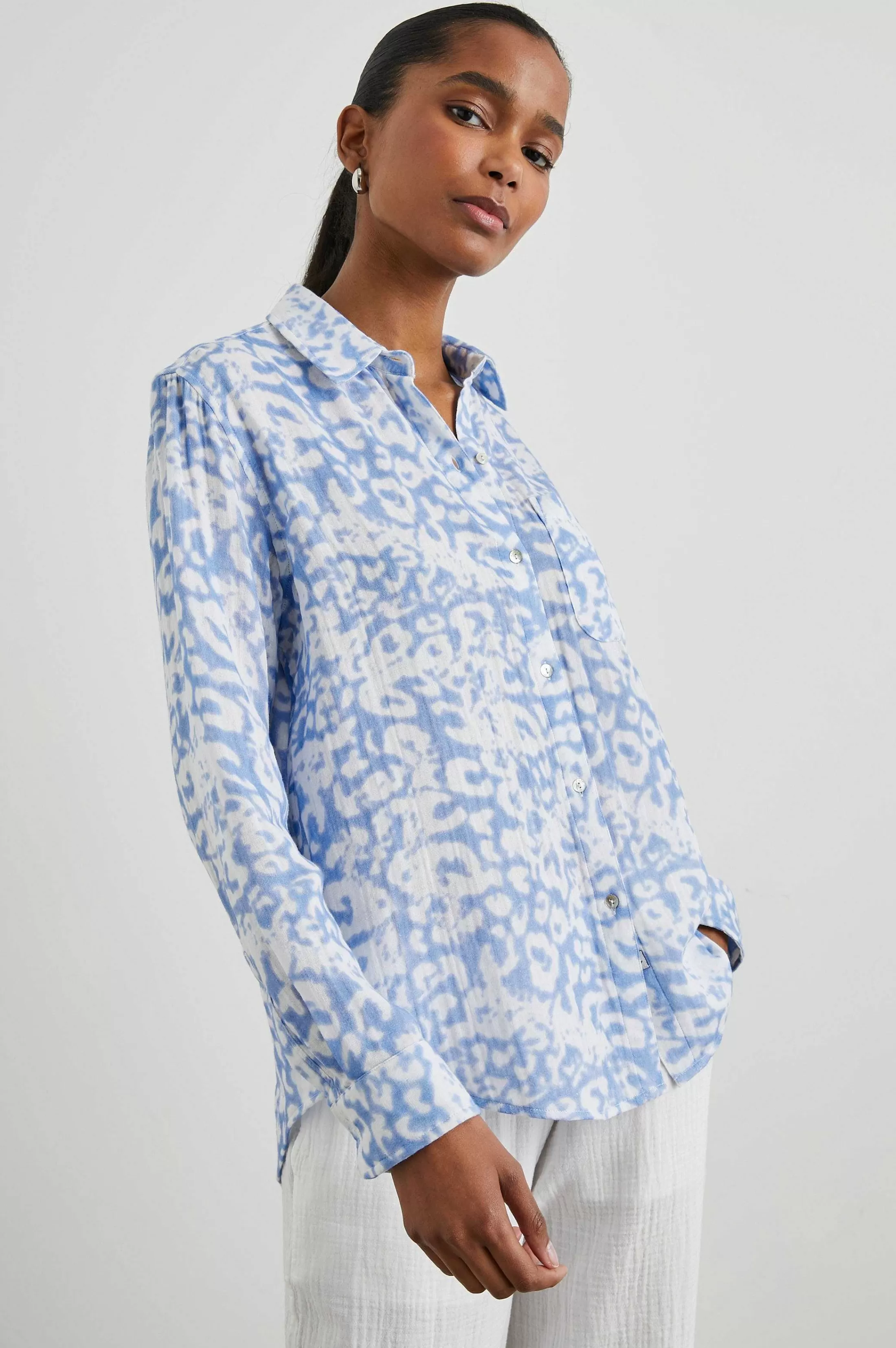 Bovenkanten-Rails Ellis Shirt - Blauwe Verspreide Cheetah