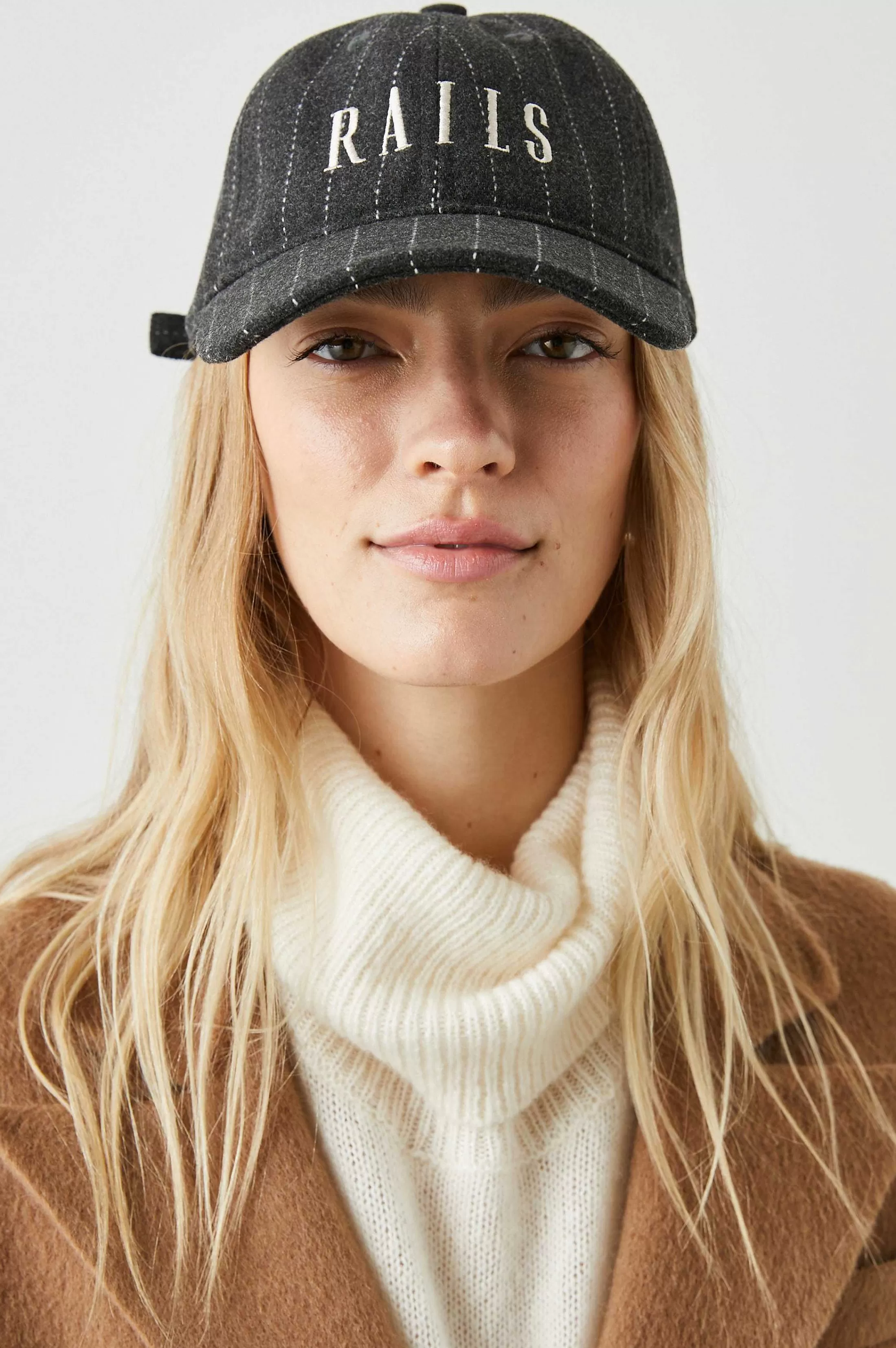 Accessoires-Rails Baseball Cap - Houtskool Krijtstreep