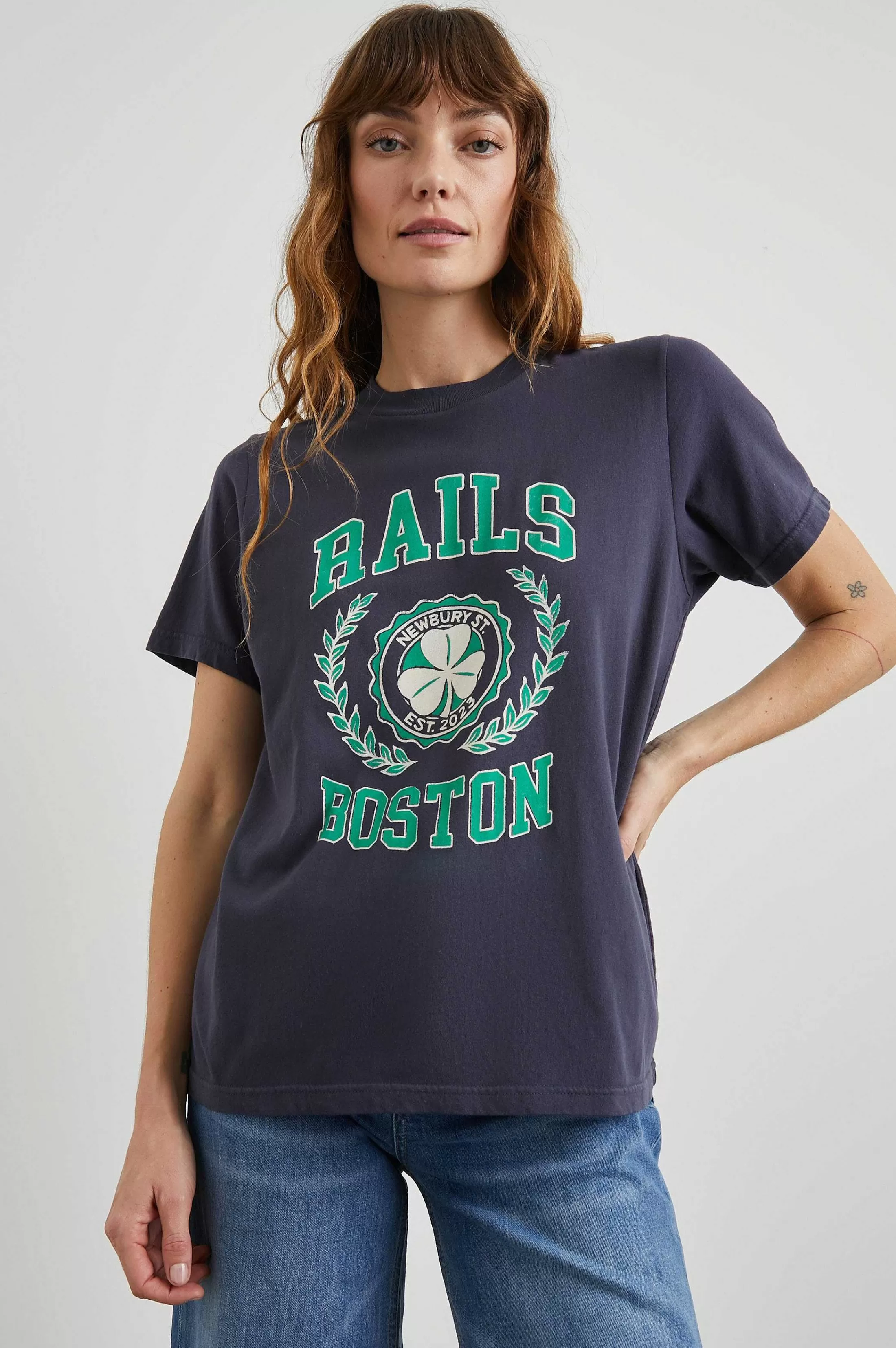 Bovenkanten-Rails Vriendin T-Shirt - Boston